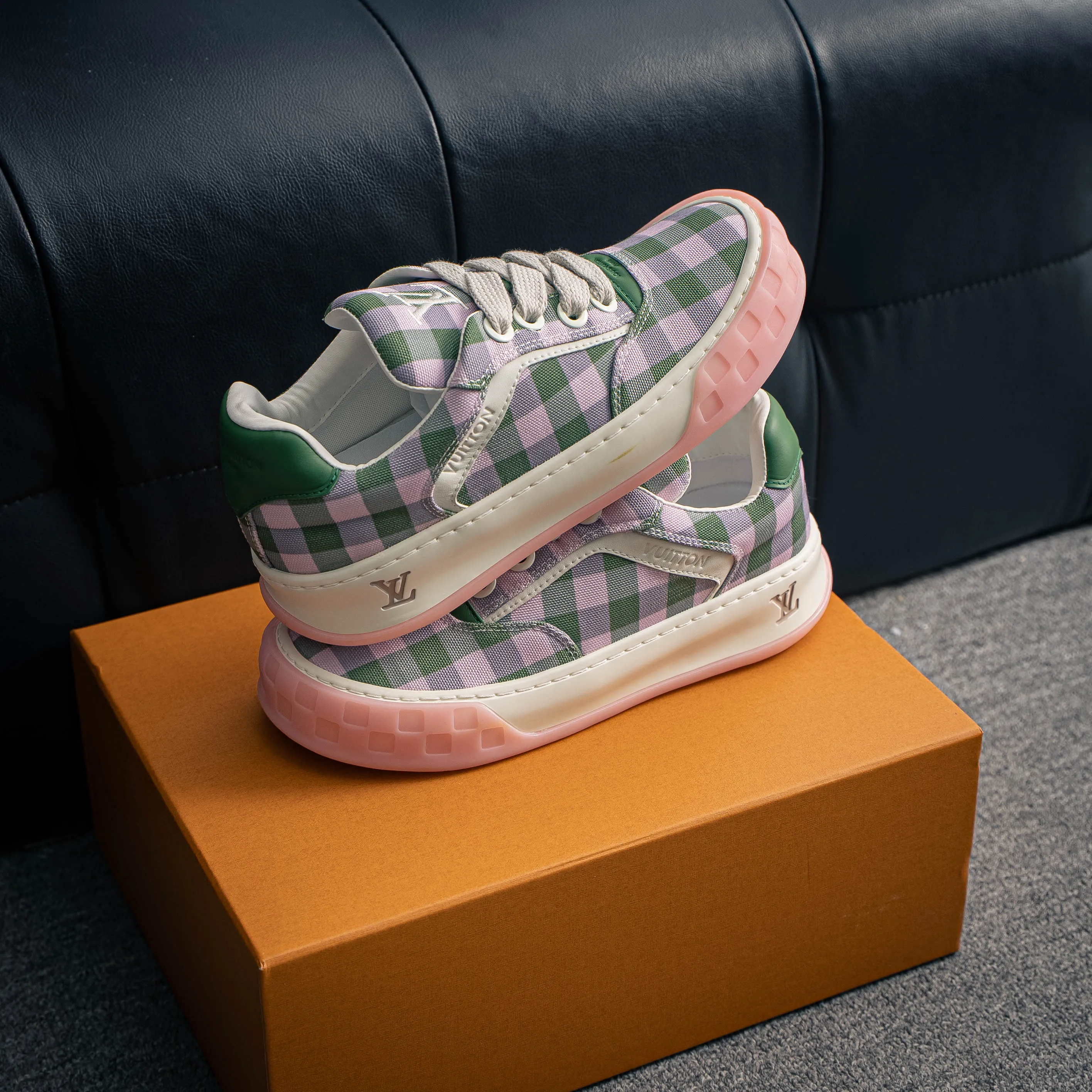 # Premium -- LOUIS VUITTON Tilted Series｜2026 LV Tilted Low Sneakers Series Low-Top Retro